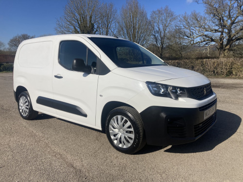 Peugeot Partner  1000 1.5 BlueHDi 100 Professional Van