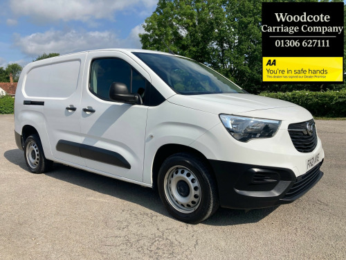 Vauxhall Combo  1.5 Turbo D 2300 Edition  Manual L2 H1 Euro 6 100 ps In White , Ulez Compli