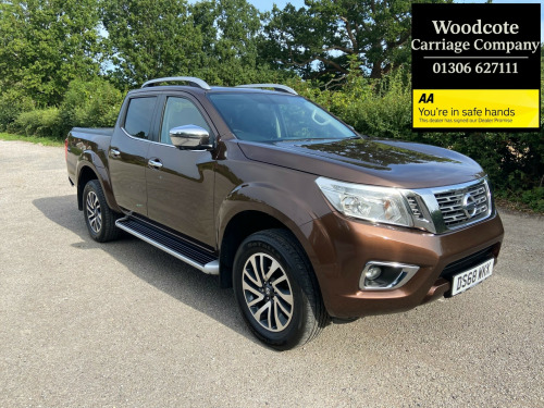 Nissan Navara  Double Cab Pick Up Tekna 2.3dCi 190 4WD Auto In Bronze Metallic ,  1 Previo
