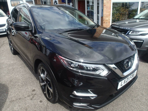 Nissan Qashqai  1.3 DIG-T N-Motion Euro 6 (s/s) 5dr