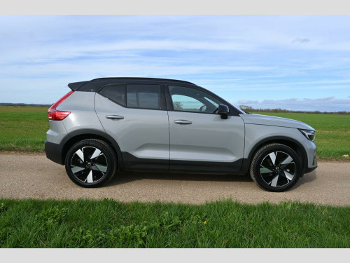 Volvo XC40  Plus Recharge Twin (408 hp)