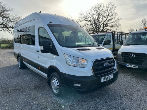 Ford Transit  MINIBUS AIR CON!