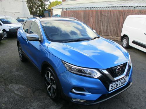 Nissan Qashqai  TEKNA PLUS DIG-T XTRONIC 5-Door