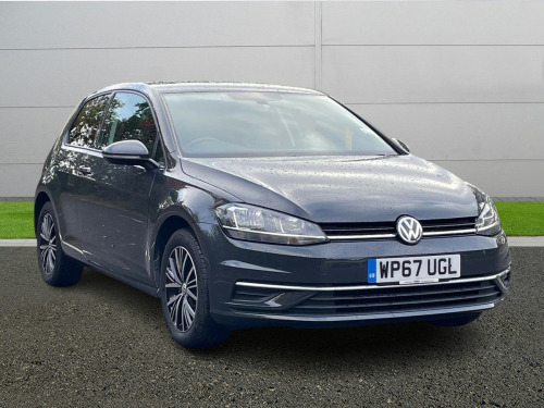 Volkswagen Golf  Hatchback SE