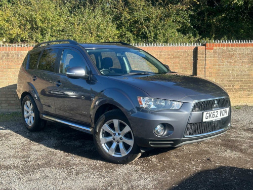 Mitsubishi Outlander  2.2 DI-D GX3 SUV 5dr Diesel Manual 4WD Euro 5 (174 ps)