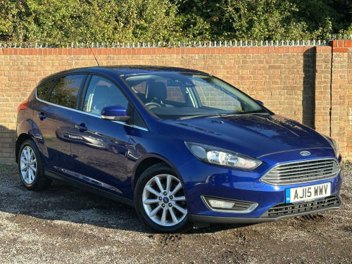 Ford Focus  1.0T EcoBoost Titanium Hatchback 5dr Petrol Manual Euro 6 (s/s) (125 ps)