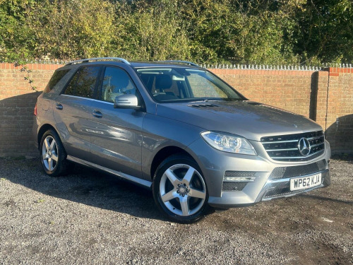 Mercedes-Benz M-Class ML250 2.1 ML250 BlueTEC Sport SUV 5dr Diesel G-Tronic 4WD Euro 6 (s/s) (204 ps)