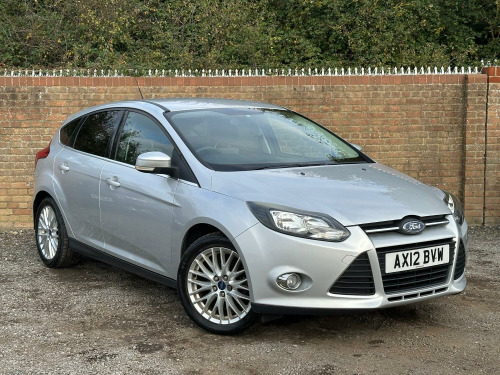 Ford Focus  1.0T EcoBoost Zetec Hatchback 5dr Petrol Manual Euro 5 (s/s) (100 ps)