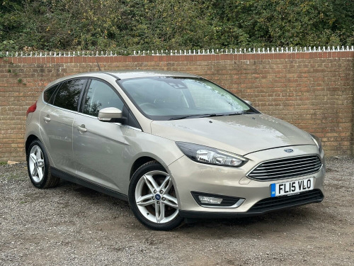 Ford Focus  1.0T EcoBoost Titanium Hatchback 5dr Petrol Manual Euro 6 (s/s) (125 ps)