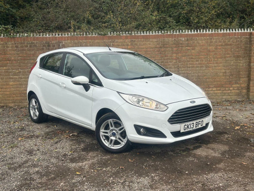 Ford Fiesta  1.6 Zetec Hatchback 5dr Petrol Powershift Euro 5 (105 ps)