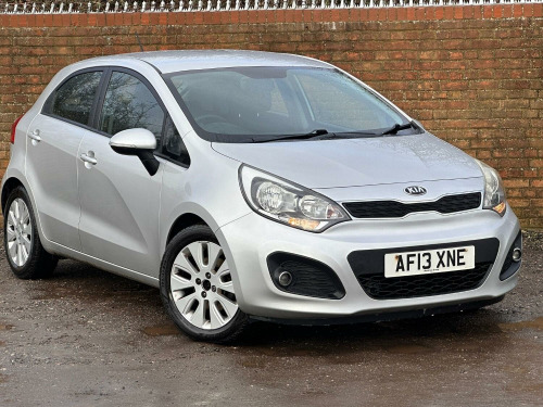 Kia Rio  1.4 2 Hatchback 5dr Petrol Manual Euro 5 (107 bhp)
