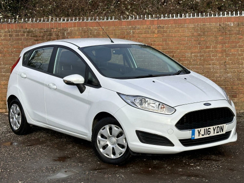 Ford Fiesta  1.5 TDCi ECOnetic Style Hatchback 5dr Diesel Manual Euro 6 (s/s) (95 ps)