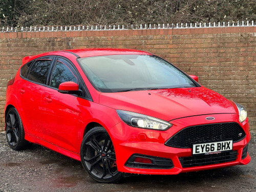 Ford Focus  2.0T EcoBoost ST-3 Hatchback 5dr Petrol Manual Euro 6 (s/s) (250 ps)