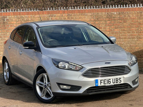 Ford Focus  1.0T EcoBoost Zetec Hatchback 5dr Petrol Manual Euro 6 (s/s) (125 ps)