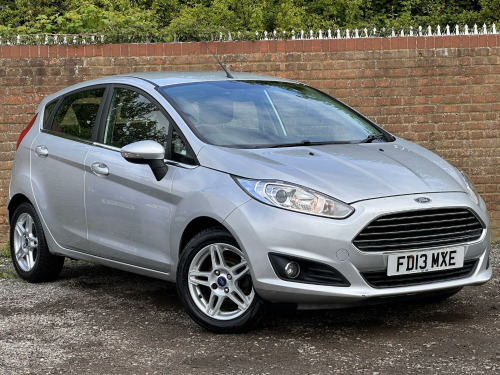 Ford Fiesta  1.25 Zetec Hatchback 5dr Petrol Manual Euro 5 (82 ps)