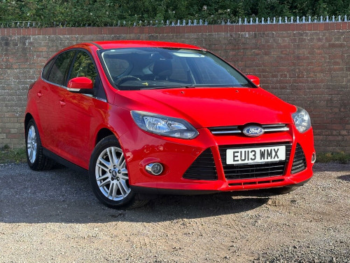 Ford Focus  1.6 Titanium Hatchback 5dr Petrol Powershift Euro 5 (125 ps)