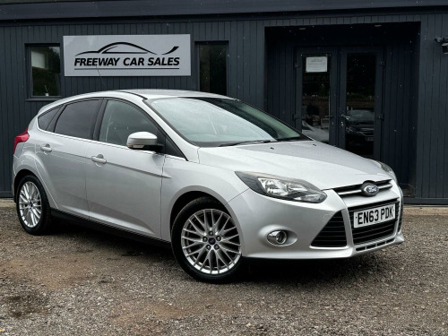 Ford Focus  1.0T EcoBoost Zetec Hatchback 5dr Petrol Manual Euro 5 (s/s) (125 ps)