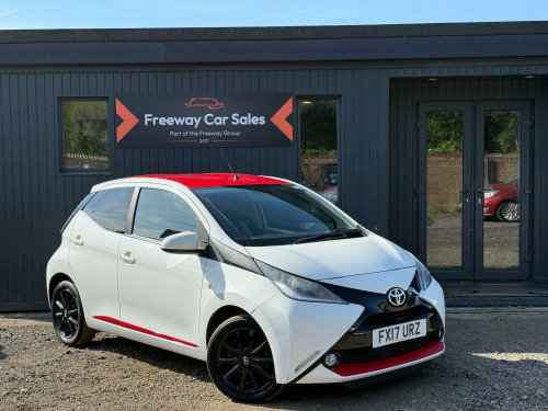 Toyota AYGO  1.0 VVT-i x-press Hatchback 5dr Petrol Manual Euro 6 (68 ps)