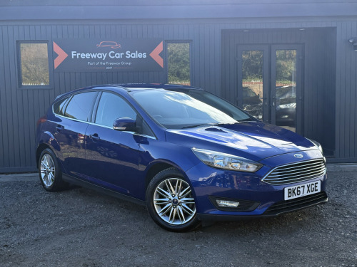 Ford Focus  1.0T EcoBoost Zetec Edition Hatchback 5dr Petrol Manual Euro 6 (s/s) (125 p
