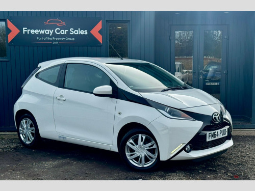 Toyota AYGO  1.0 VVT-i x-pression Hatchback 3dr Petrol Manual Euro 5 Euro 5 (68 ps) 