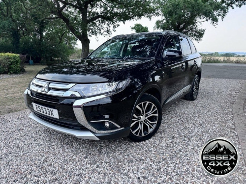 Mitsubishi Outlander  2.2 DI-D 3 TURBO DIESEL 6 SPEED MANUAL 7 SEATER EU