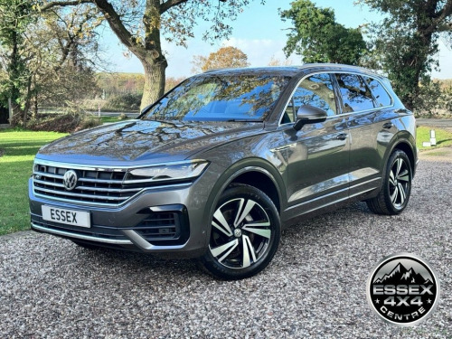 Volkswagen Touareg  3.0 TDI V6 R-LINE TECH 4 MOTION AUTOMATIC 4X4 EURO