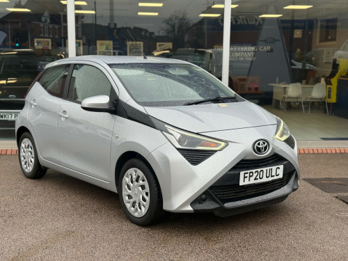 Toyota AYGO  1.0 VVT-i x-play Hatchback 5dr Petrol Manual Euro 6 (71 ps) 