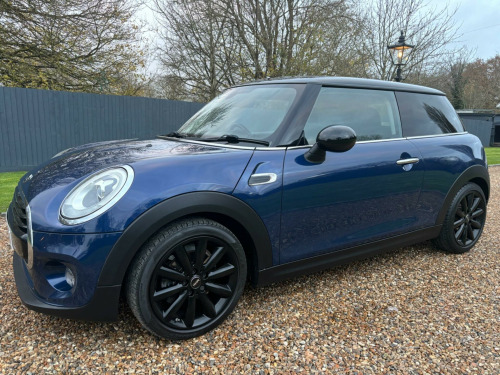 MINI Hatch  1.5 Cooper Auto Euro 6 (s/s) 3dr