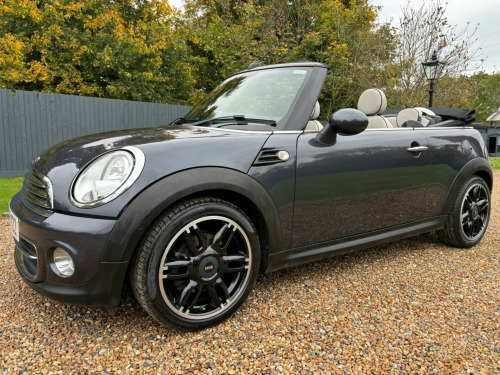 MINI Convertible  1.6 Cooper Auto Euro 6 2dr