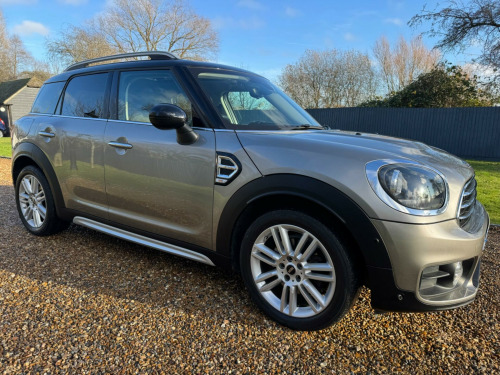 MINI Countryman  1.5 Cooper Exclusive Steptronic Euro 6 (s/s) 5dr