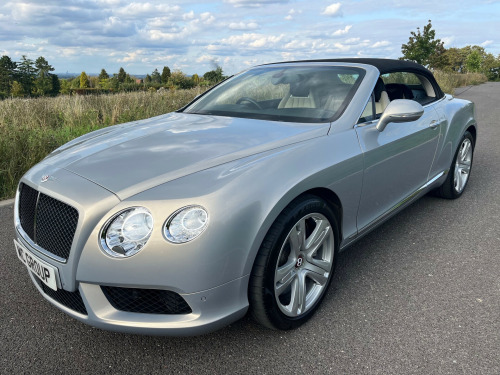 Bentley Continental  GTC V8 2-Door