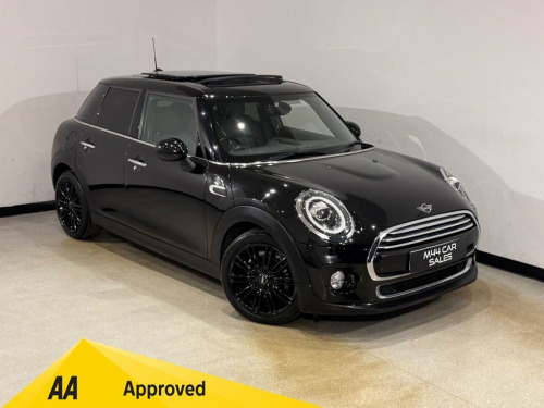 MINI Hatch  1.5 Cooper Hatchback 5dr Petrol Steptronic Euro 6 