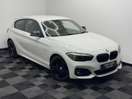 BMW 1 Series  1.5 118i M Sport Shadow Edition Hatchback 3dr Petr