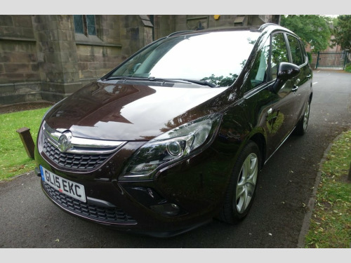 Vauxhall Zafira Tourer  2.0 CDTi Exclusiv MPV 5dr Diesel Manual Euro 5 (13