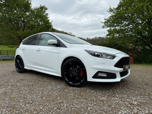 Ford Focus 2.0 T EcoBoost ST-3