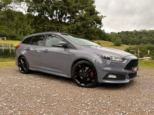 Ford Focus 2.0 T EcoBoost ST-3