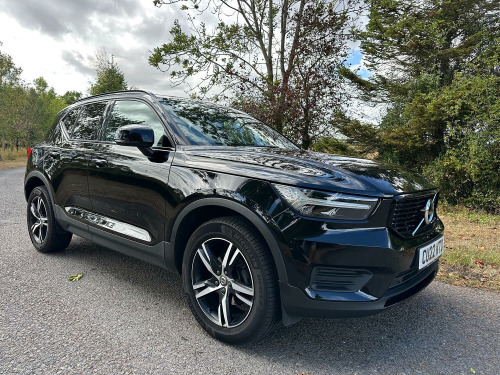 Volvo XC40  1.5 R-Design T3 (163 hp) Auto 