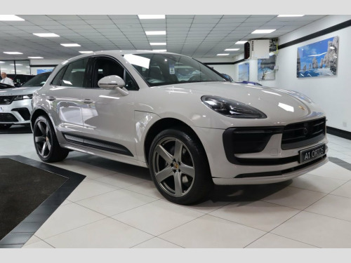 Porsche Macan  2.0T PDK 5d AUTO 265 BHP ABSOLUTE STUNNING EXAMPLE