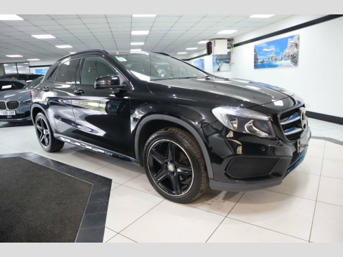 Mercedes-Benz GLA-Class  1.6 GLA 200 AMG LINE EXECUTIVE 5d 156 BHP FACELIFT