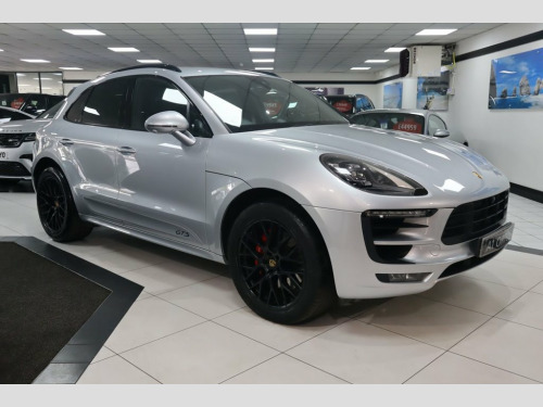 Porsche Macan  3.0 GTS PDK 5d AUTO 360 BHP MONSTER SPEC MACAN GTS