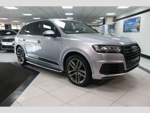 Audi Q7  3.0 TDI QUATTRO S LINE 272 BHP AMAZING SPEC EXAMPL