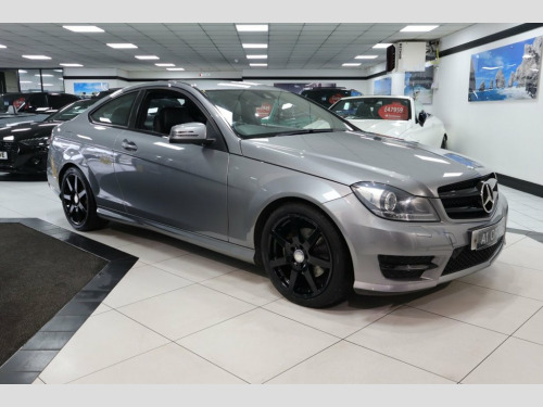 Mercedes-Benz C-Class C220 2.1 C220 CDI AMG Sport Coupe 2dr Diesel G-Tronic+ 