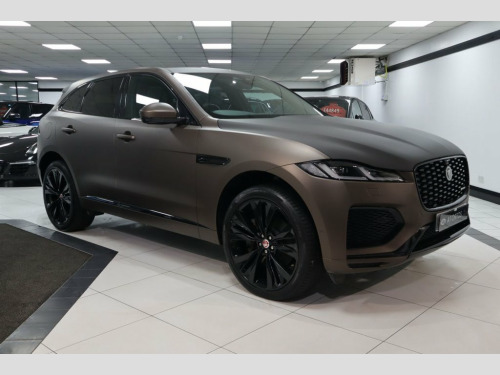 Jaguar F-PACE  3.0 D300 MHEV R-Dynamic SE SUV 5dr Diesel Auto AWD