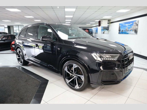 Audi Q7  3.0 TDI V6 50 Black Edition SUV 5dr Diesel Tiptron