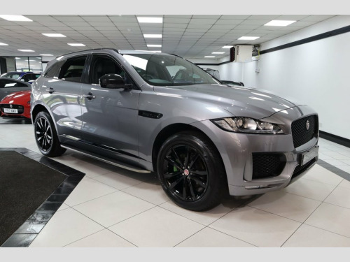 Jaguar F-PACE  2.0 D180 Chequered Flag SUV 5dr Diesel Auto AWD Eu