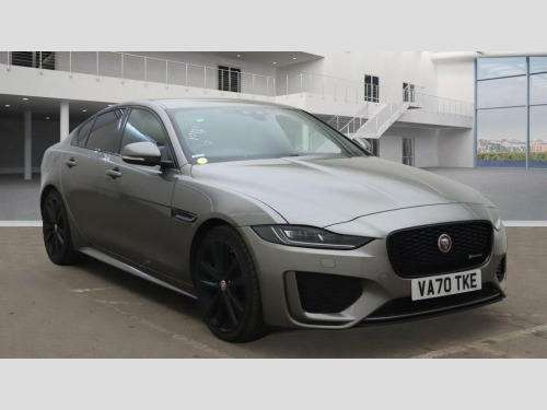 Jaguar XE  2.0 D180 R-Dynamic SE Saloon Auto AWD Euro 6 (s/s)