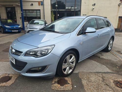 Vauxhall Astra  1.6 16V SRi Sports Tourer 5dr Petrol Auto Euro 5 (115 ps)