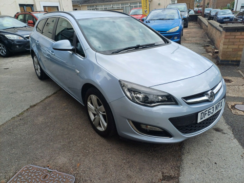 Vauxhall Astra  1.6 16V SRi Sports Tourer 5dr Petrol Auto Euro 5 (115 ps)