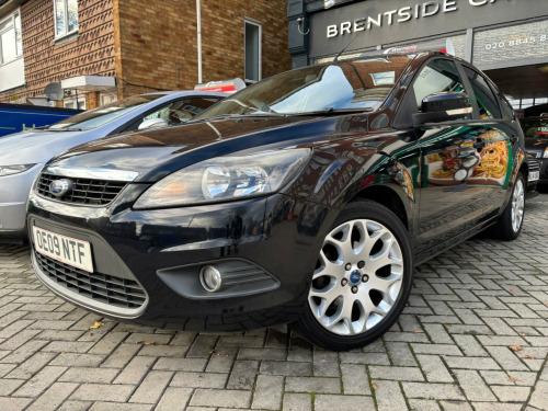 Ford Focus  1.6 Zetec 5dr