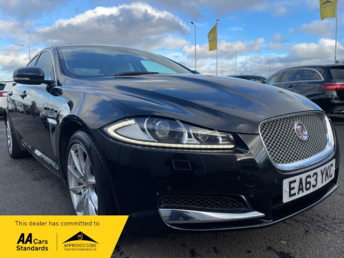 Jaguar XF  3.0 D V6 PREMIUM LUXURY